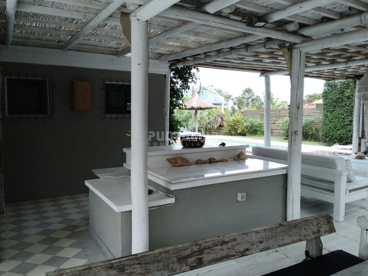 Casa ID.212677 - IMPORTANTE CASA DE 2 PLANTAS EN LA BARRA, MONTOYA