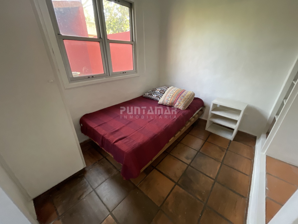 Casa ID.210731 - ALQUILER ANUAL CASA LA BARRA EXCELENTE UBICACION 