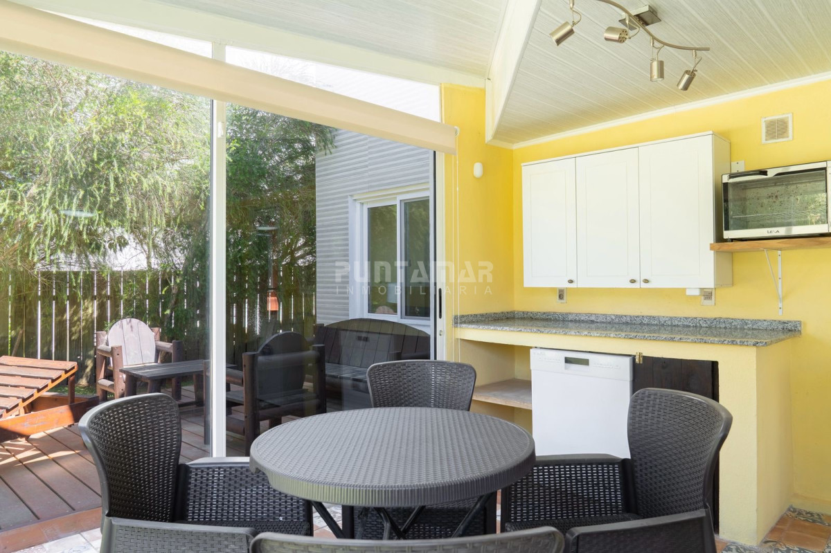 Casa ID.212570 - CASA EN LA JUANITA DE 4 DORMITORIOS A MINUTIOS DE JOSE IGNACIO