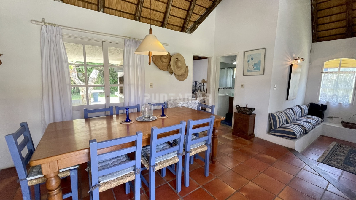 Casa ID.210853 - ALQUILER HERMOSA CASA EN LA BARRA DOS DORMITORIOS