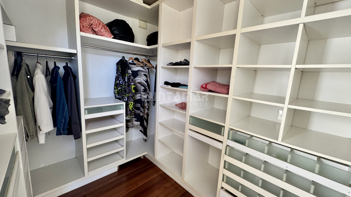 Casa ID.212719 - ALQUILER  CASA DE 4 DORMITORIOS  EN EN EL CHORRO  CON PISCINA