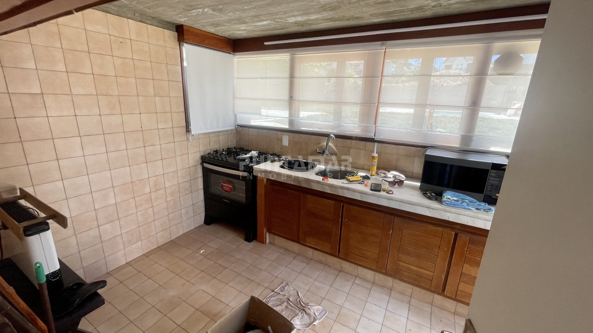 Casa ID.213196 - CASA 4 DORMITORIOS Y MEDIO CON PISCINA FRENTE AL PARADOR DE MONTOYA