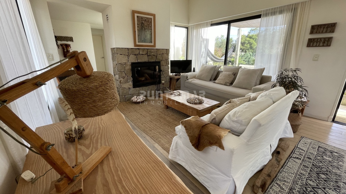 Casa ID.213215 - HERMOSA CASA 2 DORMITORIOS EN LA BARRA A METROS DE MEDIALUNAS CALENTITAS