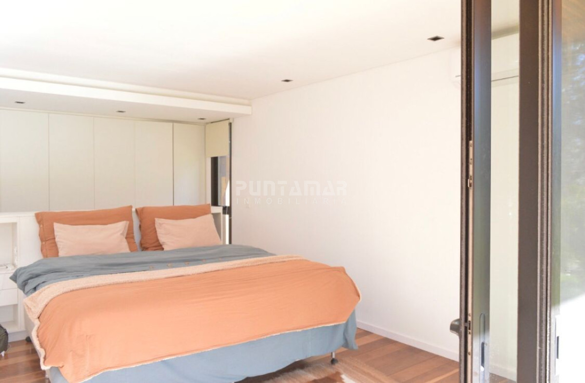 Casa ID.212843 - MODERNA CASA DE 3 DORMITORIOS EN ALQUILER EN BARRIO CERRADO POLO DEL ESTE