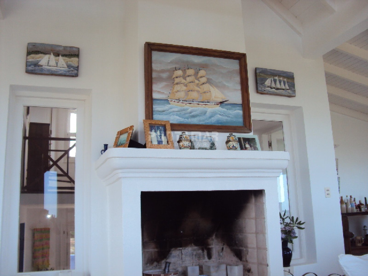 Casa ID.211703 - Casa en Punta Piedras, Manantiales, 4 dormitorios y piscina