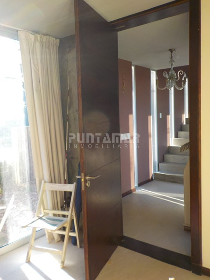 Casa ID.211105 - MODERNA CASA DE 4 DORMITORIOS EN EL CORAZON DE MANANTIALES 