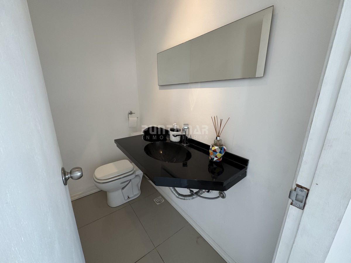 Casa ID.210971 - Casa en alquiler Balneario Bueno Aires frente al mar y piscina climatizada