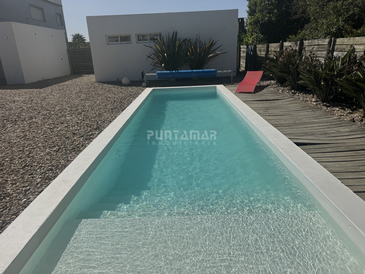 Casa ID.210971 - Casa en alquiler Balneario Bueno Aires frente al mar y piscina climatizada