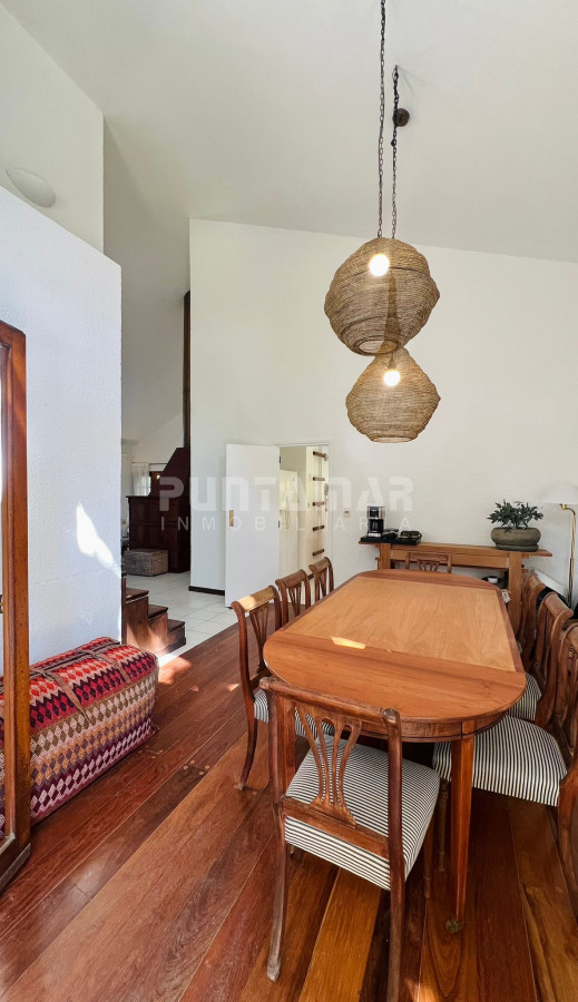 Casa ID.212432 - ALQUILER  CASA DE 3 DORMITORIOS EN SUITE EN SAN RAFAEL CON PISCINA