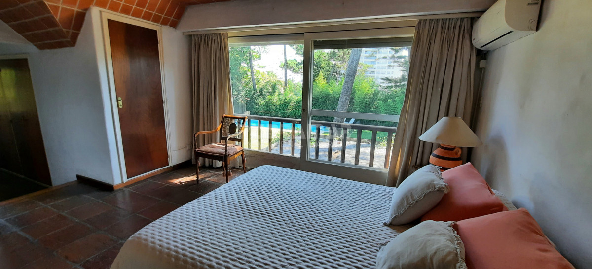 Casa ID.213576 - IMPORTANTE CASA DE 2 PLANTAS EN LA MANSA