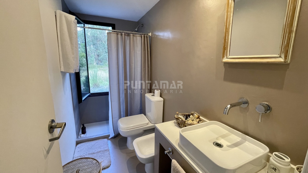 Casa ID.213215 - HERMOSA CASA 2 DORMITORIOS EN LA BARRA A METROS DE MEDIALUNAS CALENTITAS