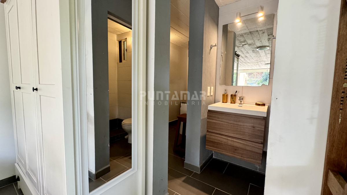 Casa ID.210909 - MUY LINDA CASA EN MONTOYA DE 3 DORMITORIOS Y CASA DE HUESPEDES INDEPENDIENTE 