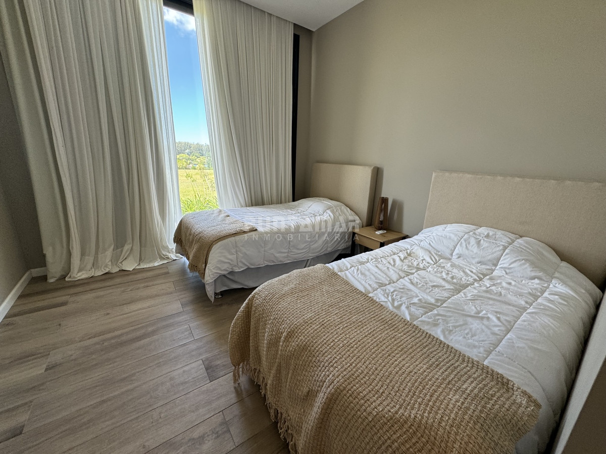 Casa ID.212882 - Casa en venta y alquiler en Pueblo Mio