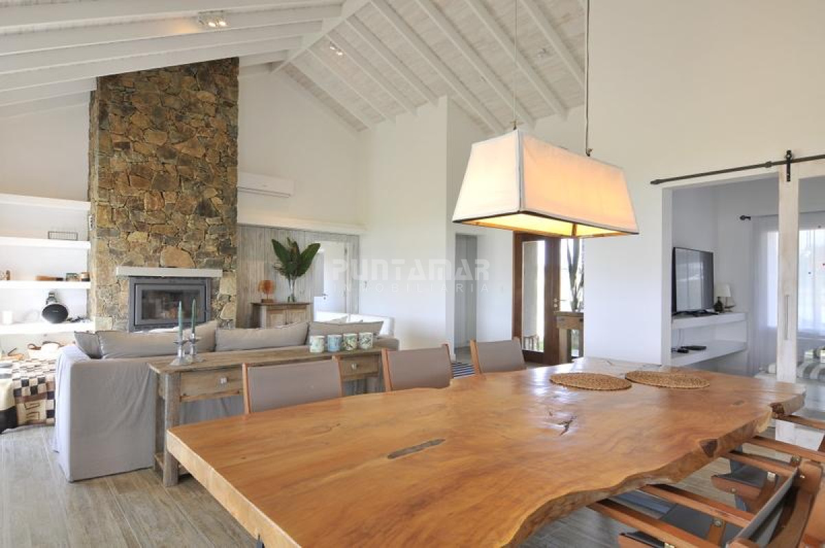 Casa ID.213449 - Casa en alquiler en Pueblo Mio