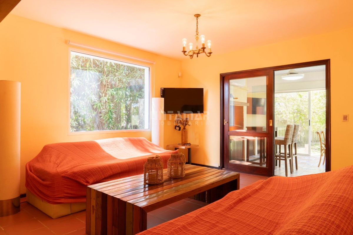 Casa ID.212570 - CASA EN LA JUANITA DE 4 DORMITORIOS A MINUTIOS DE JOSE IGNACIO