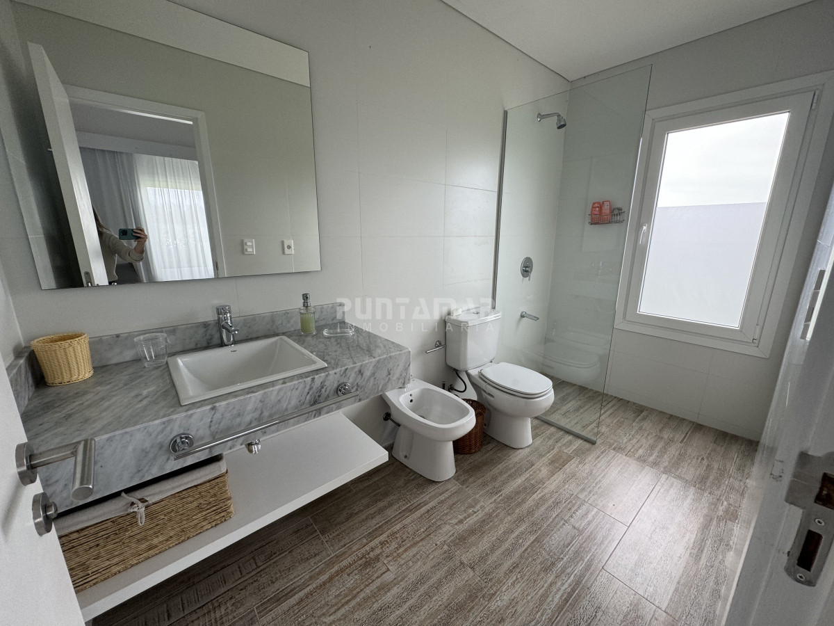 Casa ID.213449 - Casa en alquiler en Pueblo Mio