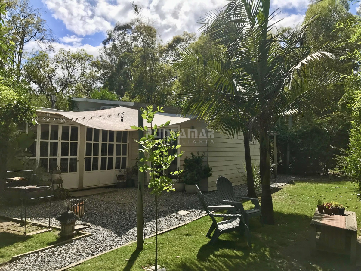 Casa ID.213520 - ALQUILER CASA PLAYERA DE 2 DORMITORIOS A POCOS CUADRAS DEL CENTRO DE LA BARRA