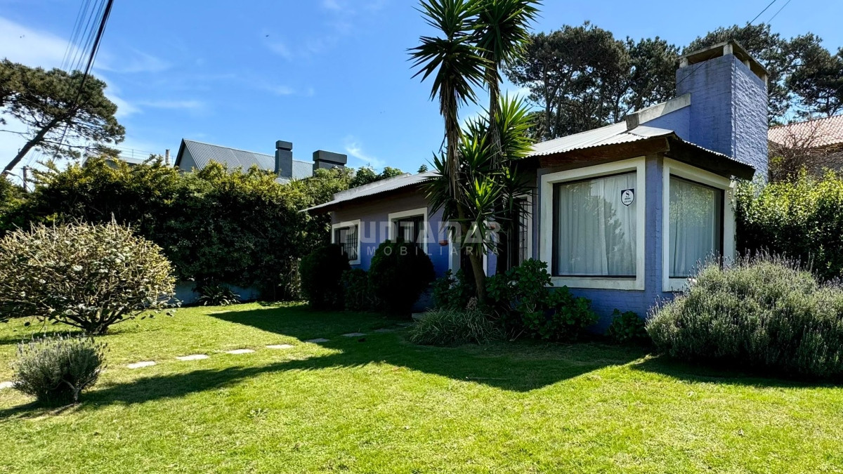 Casa ID.210859 - ALQUILER CASA MONTOYA 4 DORMITORIOS