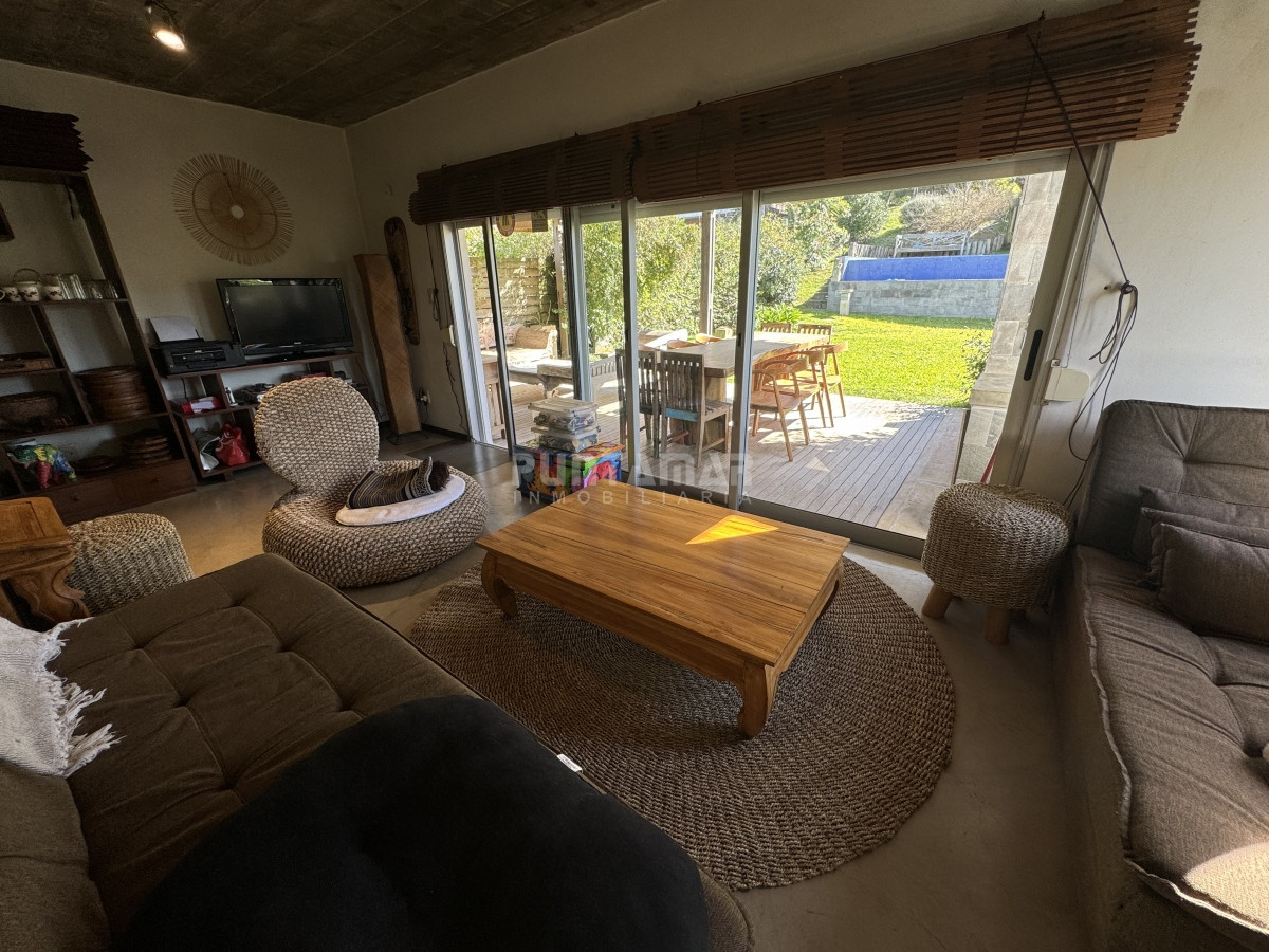 Casa ID.210864 - ESPECTACULAR CASA EN MONTOYA DE 3DORMITORIOS Y PISCINA 