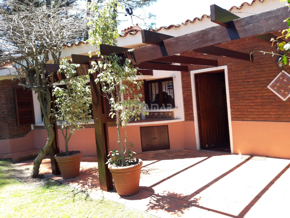 Casa ID.210616 - MUY LINDA CASA EN ZONA DE PLAYA BRAVA, CERCA DEL MAR , EN UN ENTORNO MUY TRANQUILO Y CONFORTABLE PARA DISFRUTAR DE UNAS BUENAS VACACIONES