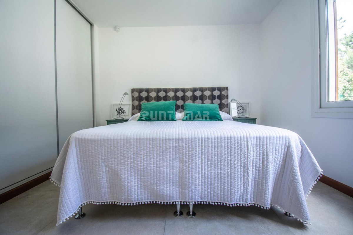 Casa ID.211851 - Casa de 5 dormitorios en venta y alquiler en Rincón del Indio, Punta del Este