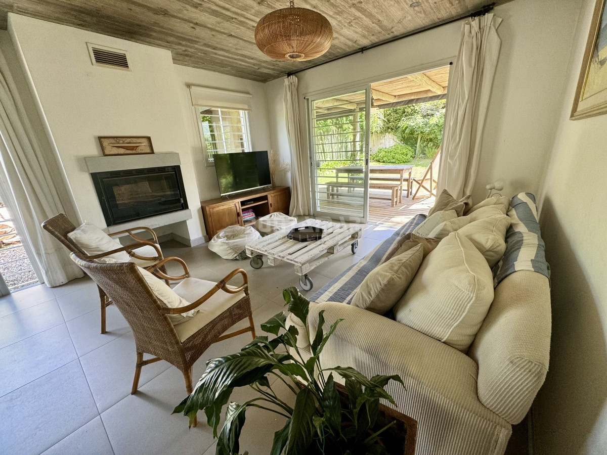 Casa ID.211133 - Casa en alquiler la Barra, centro, moderna