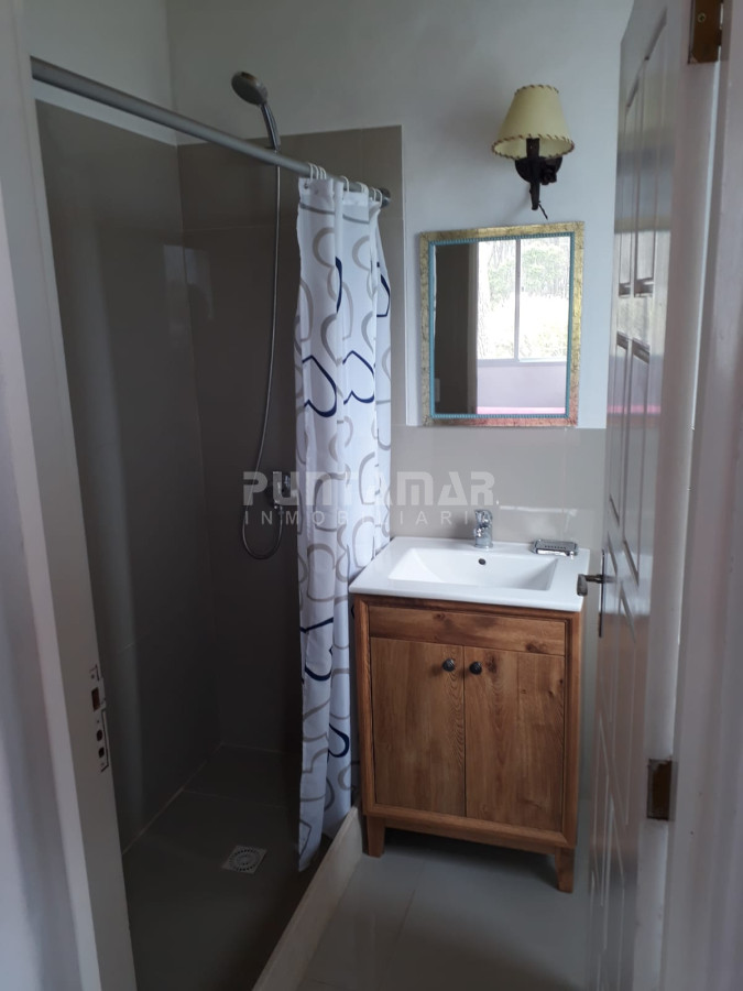 Casa ID.210842 - Casa de 5 dormitorios en alquiler en Montoya