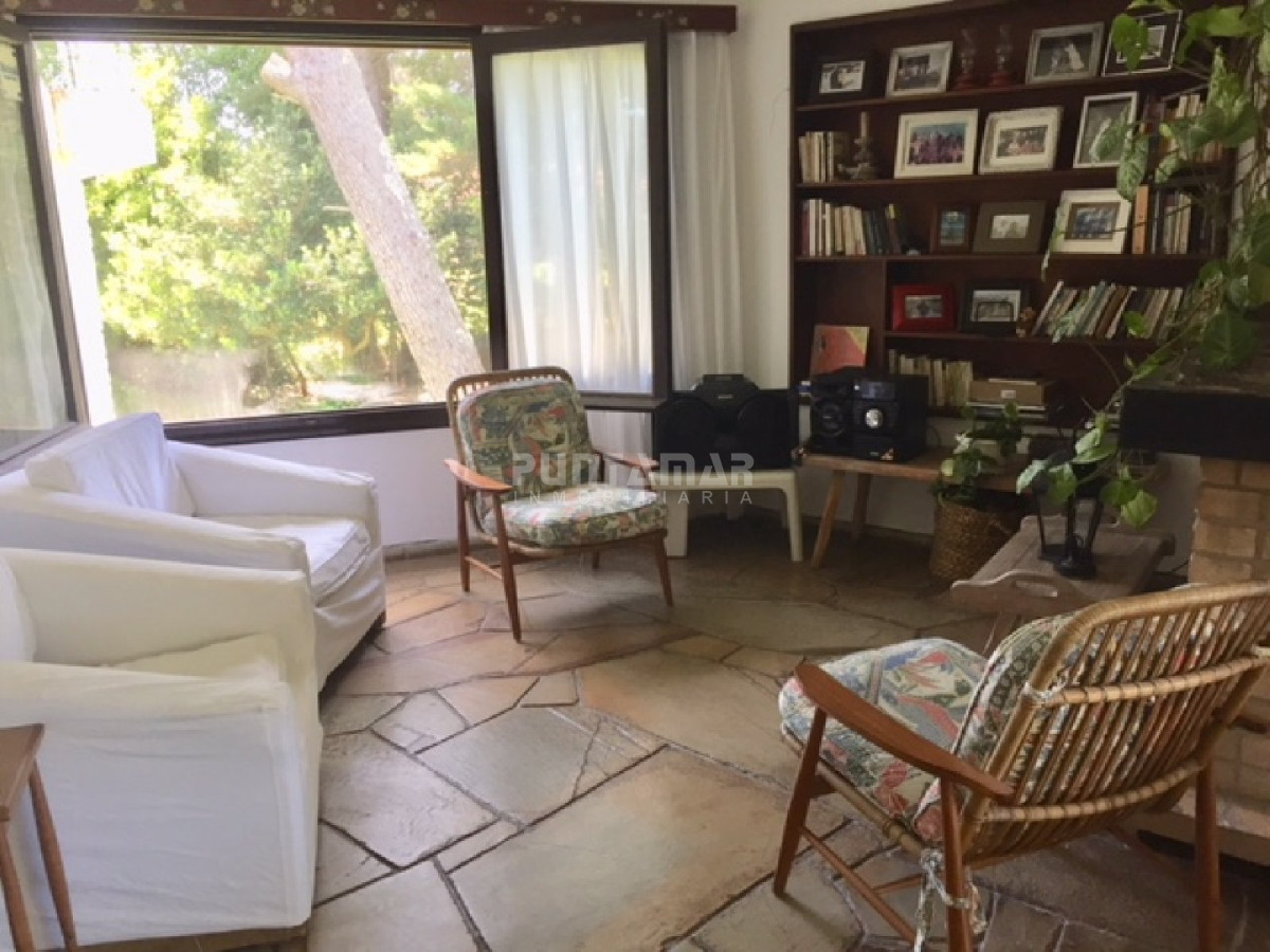 Casa ID.211724 - VENTA DE CASA EN SAN RAFAEL  6 DORMITORIOS 