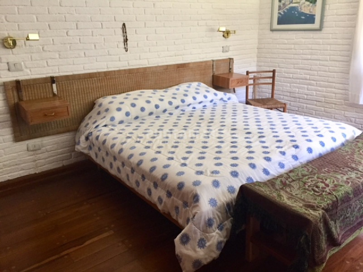 Casa ID.211724 - VENTA DE CASA EN SAN RAFAEL  6 DORMITORIOS 