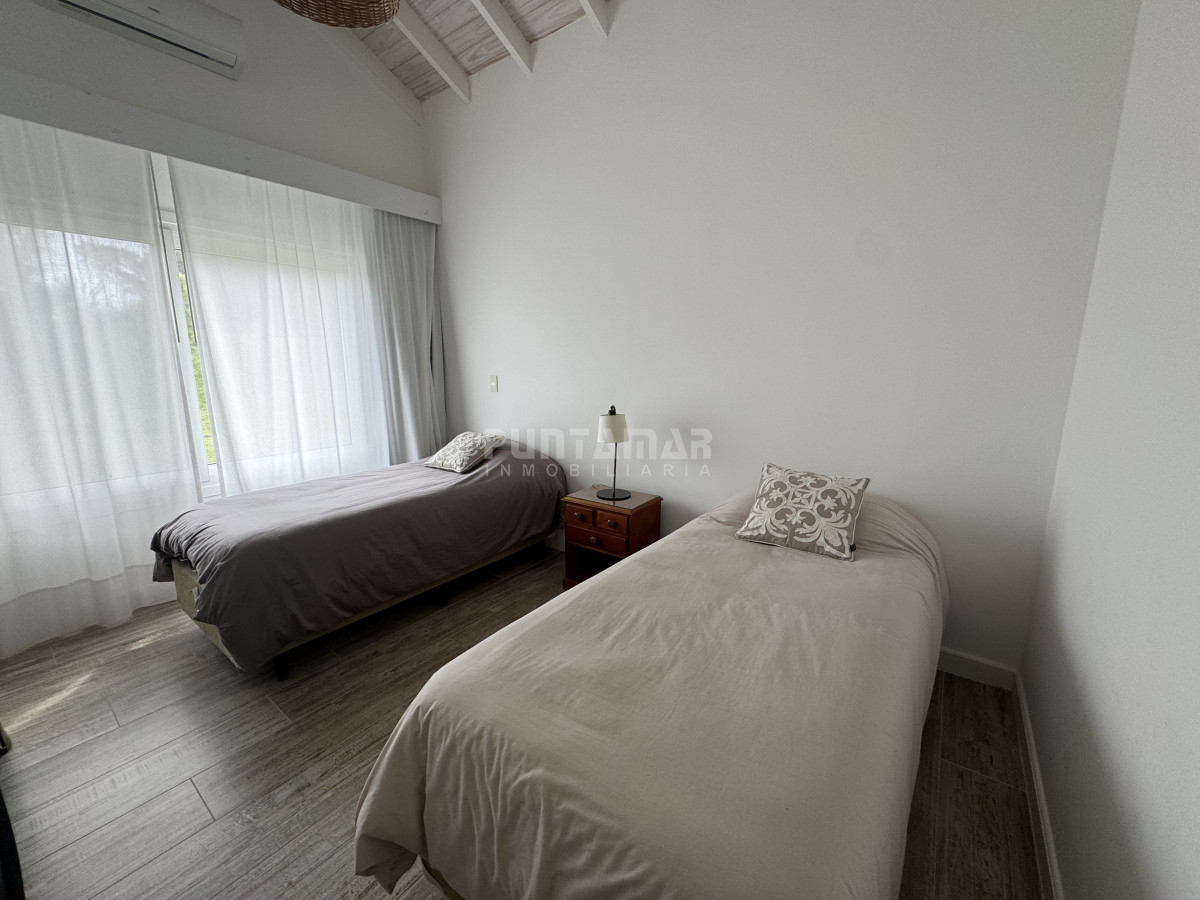 Casa ID.213449 - Casa en alquiler en Pueblo Mio