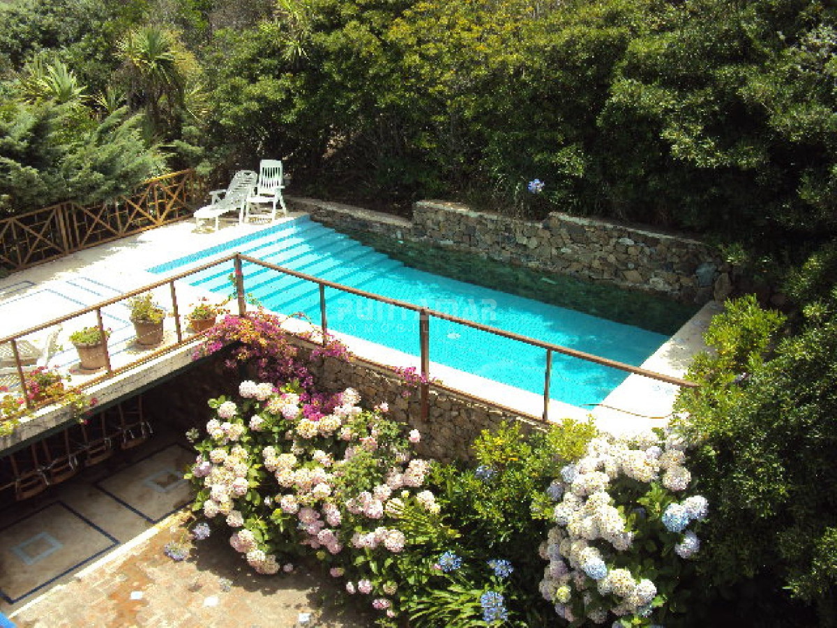 Casa ID.211703 - Casa en Punta Piedras, Manantiales, 4 dormitorios y piscina