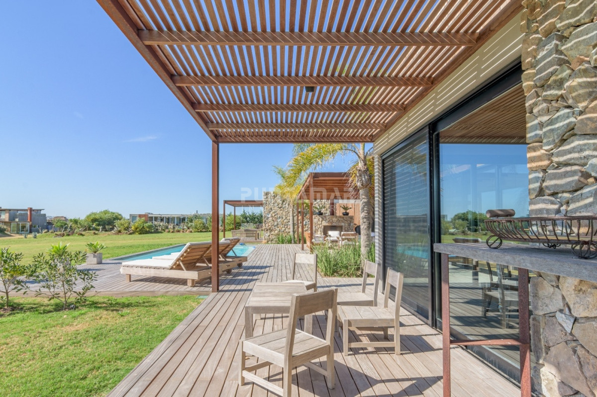 Casa ID.213104 - Espectacular casa en alquiler en Pueblo Mio