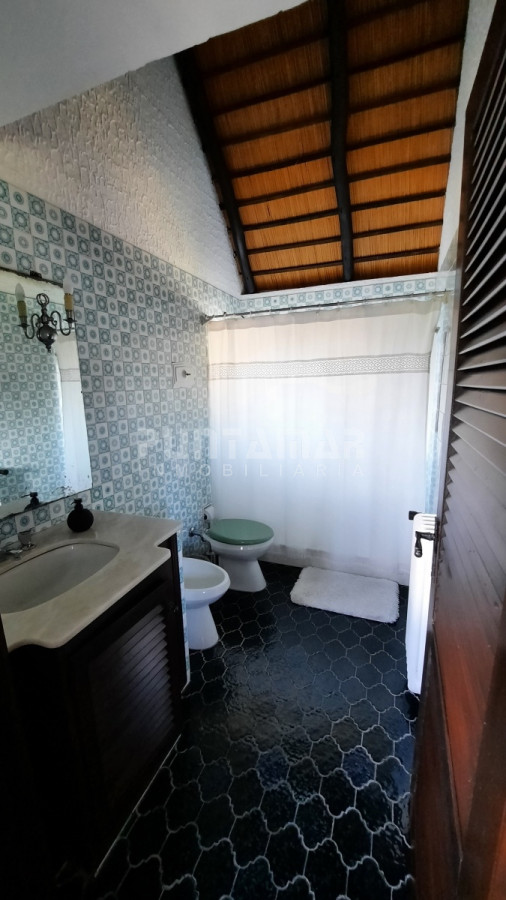 Casa ID.210626 - Casa de 4 dormitorios con piscina en San Rafael