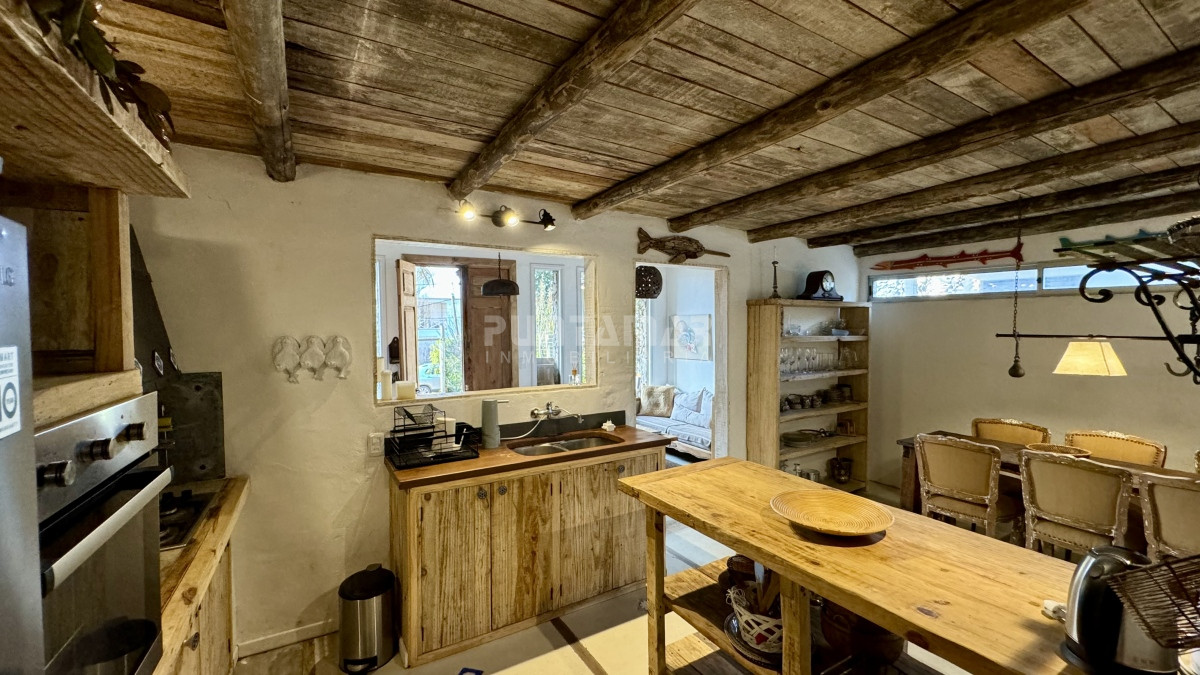 Casa ID.213291 - MUY LINDA CASA A METROS DEL MAR EN EL CORAZON DE LA BARRA 