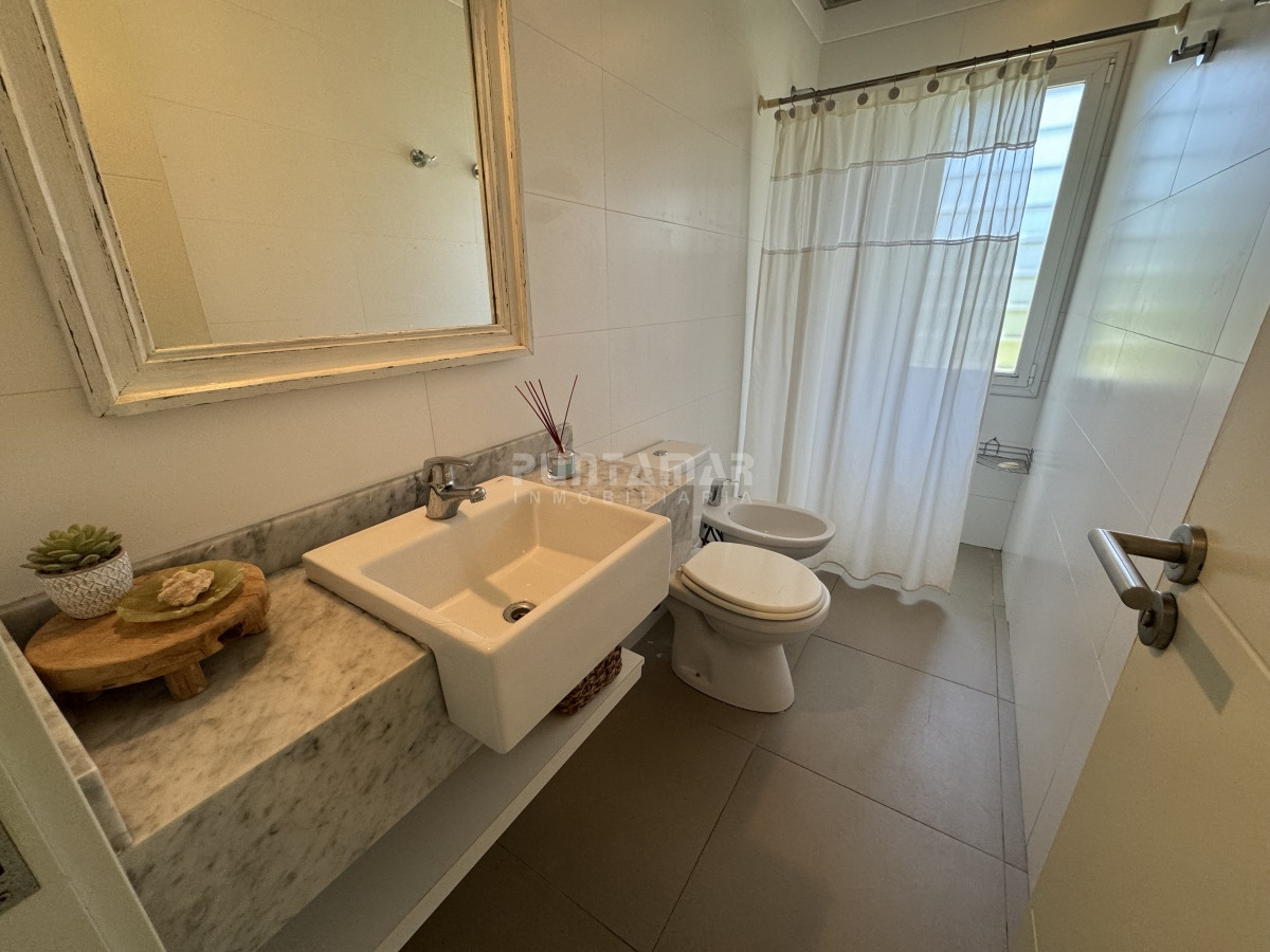 Casa ID.211133 - Casa en alquiler la Barra, centro, moderna