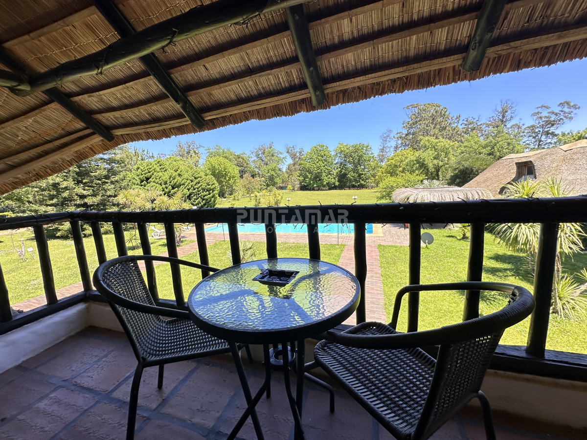 Casa ID.211979 - ALQUILER DE RESIDENCIA  6 DORMITORIOS PUNTA DEL ESTE 