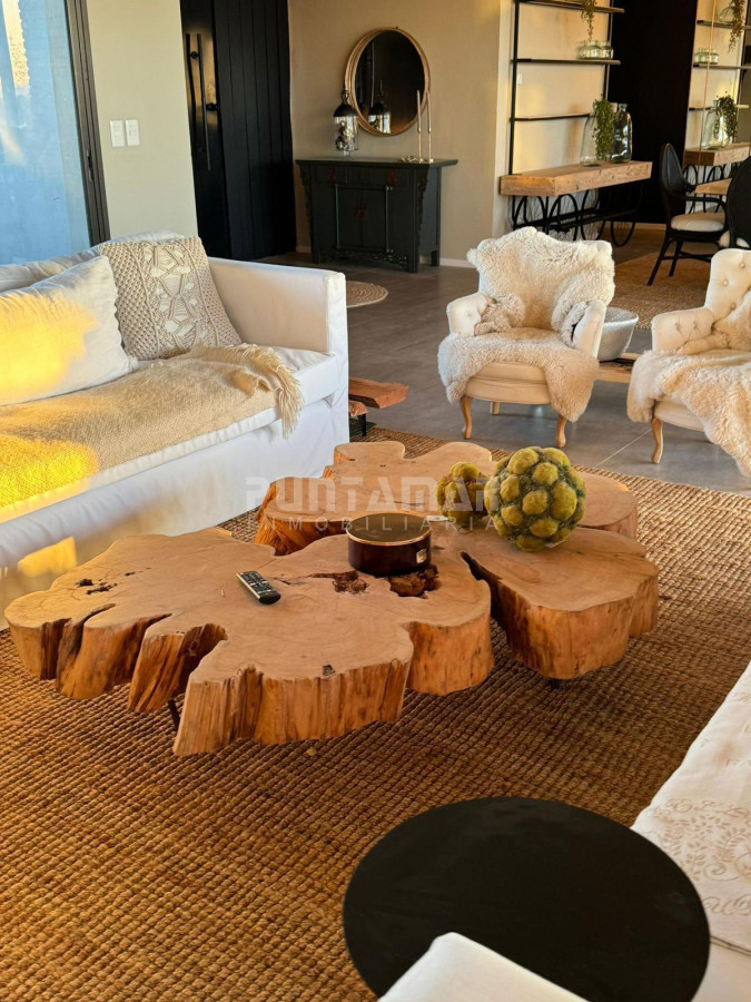 Casa ID.213803 - ALQUILER HERMOSA CASA DE 4 DORMITORIOS EN BARRIO PRIVADO EL QUIJOTE 