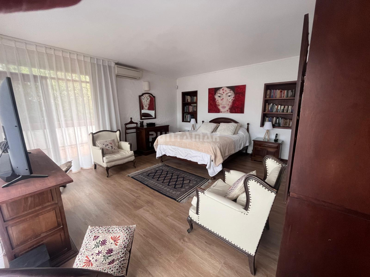 Casa ID.213444 - HERMOSA CASA DE 5 DORMS EN PARADA 10 PLAYA MANSA