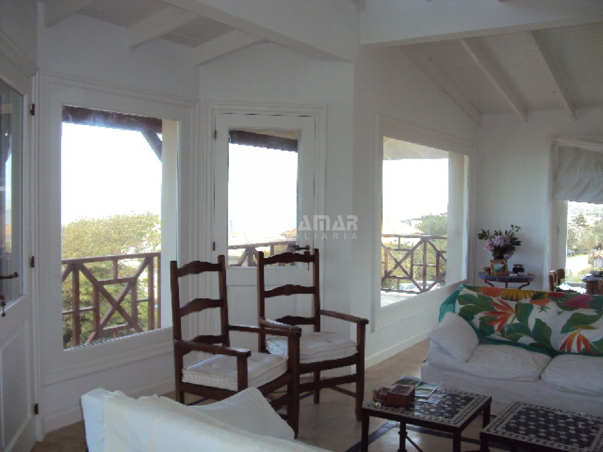 Casa ID.211703 - Casa en Punta Piedras, Manantiales, 4 dormitorios y piscina