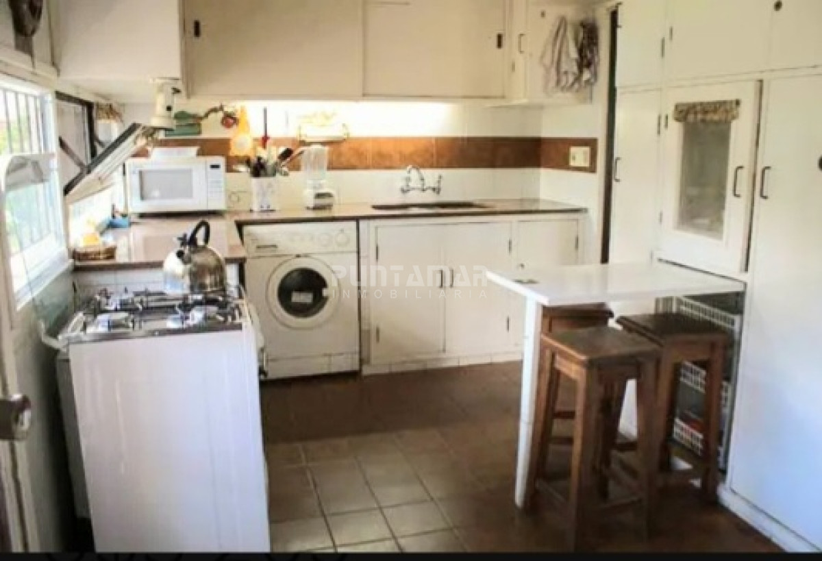 Casa ID.210337 - CASA DE 2 PLANTAS CON 4 DORMITORIOS EN LA MANSA