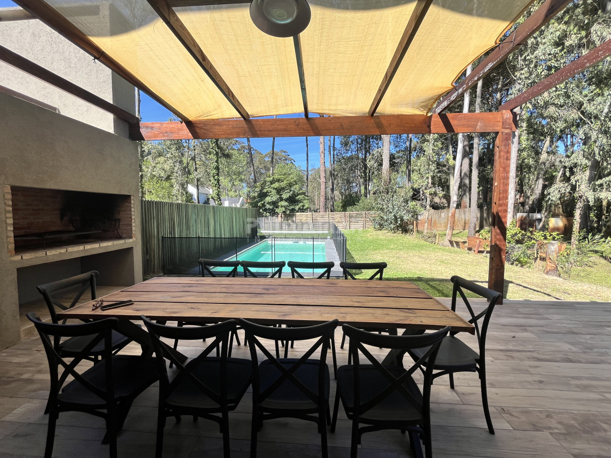 Casa ID.213451 - HERMOSA CASA DE 4 DORMIS Y 4 BAÑOS CON PISCINA PRIVADA EN SOLANAS COUNTRY