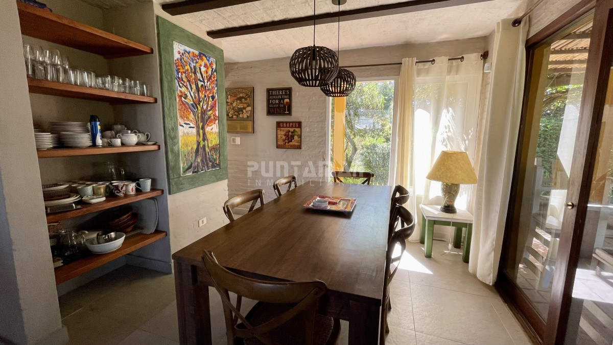 Casa ID.213125 - ALQUILER DE CASA 4 DORMITORIOS EN MONTOYA