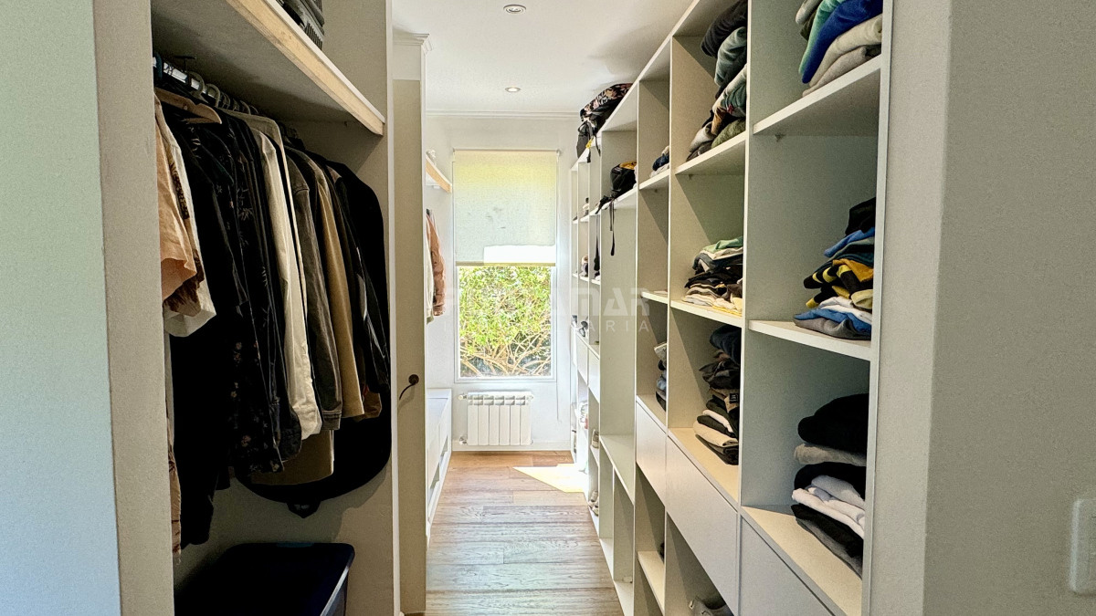 Casa ID.213497 - ESPECTACULAR CASA DE 4 DORMITORIOS EN SUITE EN BARRIO PRIVADO DE PUNTA DEL ESTE