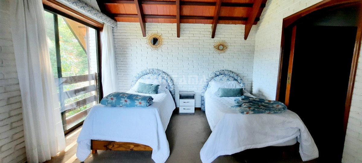 Casa ID.212456 - IMPORTANTE CASA DE 2 PLANTAS EN BARRIO SAN RAFAEL