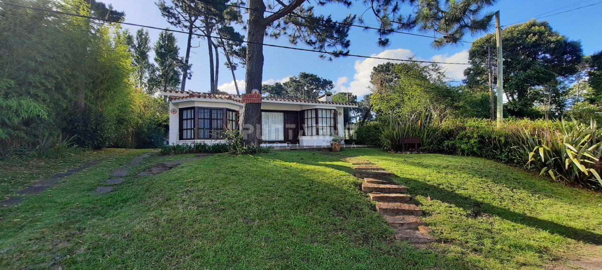 Casa ID.213537 - Casa de 3 dormitorios con dependencia en Lugano