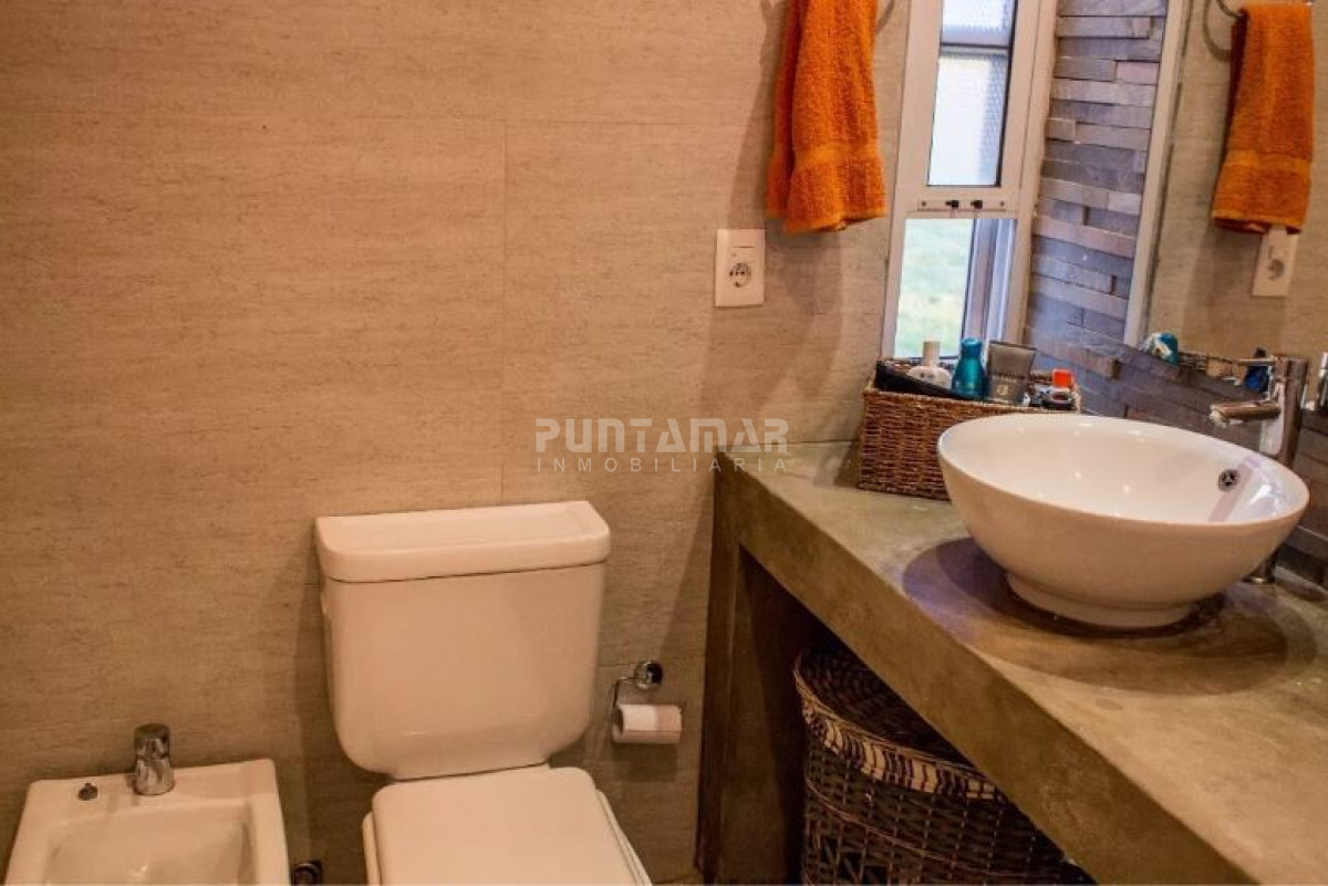Casa ID.211930 - Muy linda casa en barrio el Quijote! 5000 mts de terreno