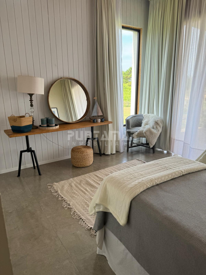 Casa ID.213803 - ALQUILER HERMOSA CASA DE 4 DORMITORIOS EN BARRIO PRIVADO EL QUIJOTE 