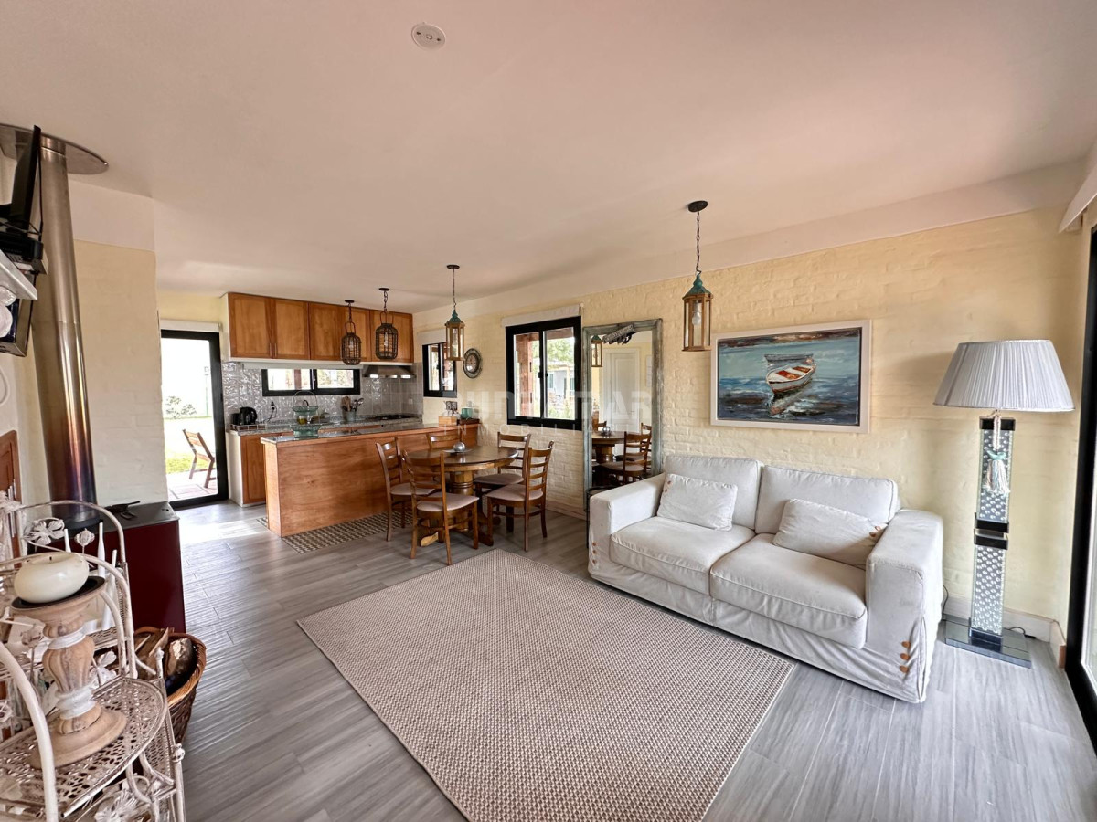 Casa ID.213373 - ALQUILER TEMPORAL - HERMOSA CASA  DOS DORMS EN LA BARRA