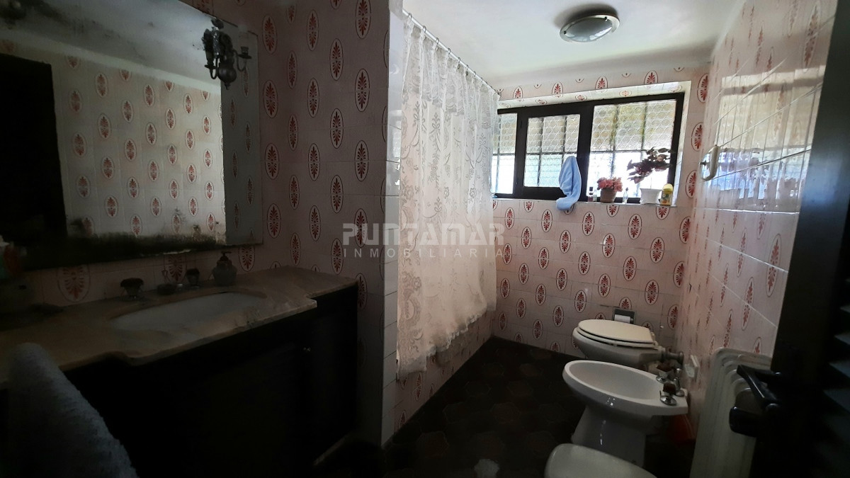 Casa ID.210626 - Casa de 4 dormitorios con piscina en San Rafael
