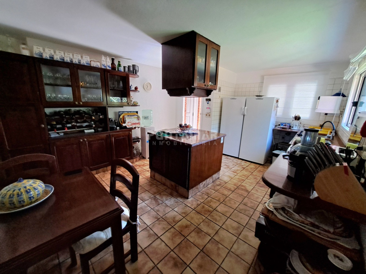 Casa ID.212912 - IMPORTANTE CASA DE 2 PLANTAS  